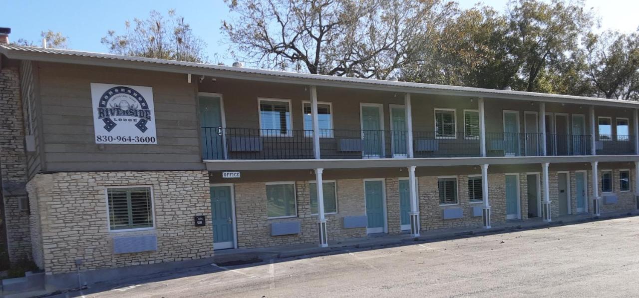 Horseshoe Riverside Lodge Canyon Lake Exterior foto